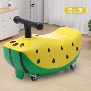 新款西瓜儿童滑行车万向轮音乐灯光花生车防侧翻学步溜溜扭扭车