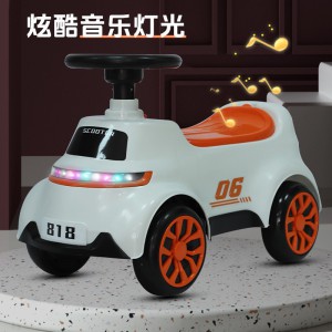 儿童新款四轮滑行车男女孩宝宝可坐防侧翻带音乐灯光静音轮玩具车