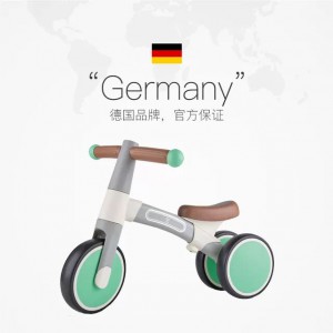 启蒙滑步平衡车宝宝入门玩具无脚踏滑行车学步车三轮滑行车