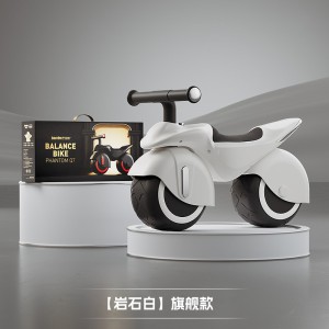 儿童轻便平衡车滑行车溜溜车动感音乐儿童防摔体能平衡童车