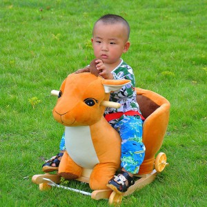 儿童木马溜溜车宝宝安抚摇椅周岁礼物卡通毛绒动物摇马摇摆木制车