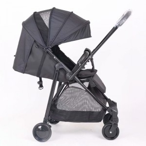 The stroller runs in both directions, the stroller can be seated, the stroller, and the stroller is carried in both directions, the stroller can be seated and reclined