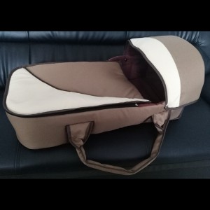 portable baby carrier, car mounted, reclining hand basket, baby crib, crib, bassinet