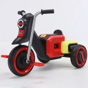 The new baby scooter scooter pusher can ride on a boy, girl, baby toy pedal walker