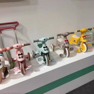 新款儿童三轮车脚踏车带推把 带灯光音乐 2-4岁男宝宝女孩玩具车