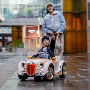 儿童电动车四轮可坐大人新款宝宝玩具亲子车双人电瓶小孩遥控汽车