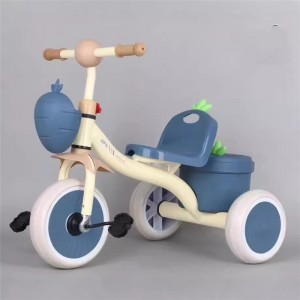 厂家供货 新款儿童脚蹬三轮车灯光音乐儿童三轮车自行车