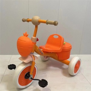 厂家供货 新款儿童脚蹬三轮车灯光音乐儿童三轮车自行车