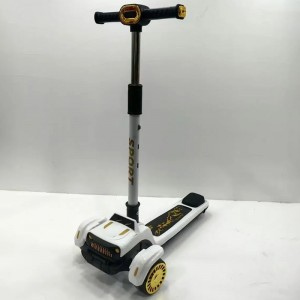 多种功能折叠儿童3轮儿童脚踏滑板车可折叠婴儿脚踏滑板车