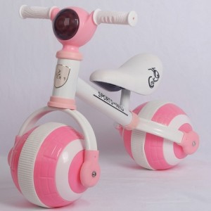 新品儿童滑行车扭扭车带音乐宝宝滑行玩具车婴儿溜溜车一体轮平衡车