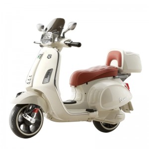 12v时尚电动儿童玩具婴儿MP3电池驱动三轮车带灯设计时尚骑摩托车