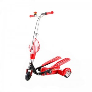 新款双踏车踏板车 儿童音乐闪光滑板车 三轮双翼车