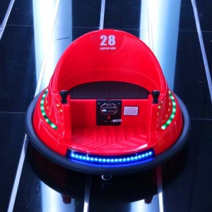 男女孩遥控儿童玩具漂移车室内外电动旋转车可坐人宝宝碰碰车