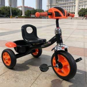带踏板儿童三轮车  塑料材质  卡通设计  男女通用室内外使用