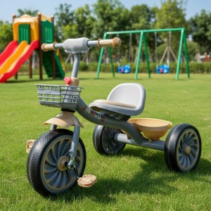 儿童塑料三轮车 带篮子和脚踏板 男女通用 适合 5-7 岁 户外使用