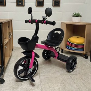 儿童户外脚踏三轮车玩具带灯光音乐三轮车玩具儿童三轮脚踏车