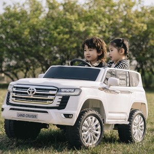 儿童电动车四轮带遥控器可坐双人充电童车 大号越野车