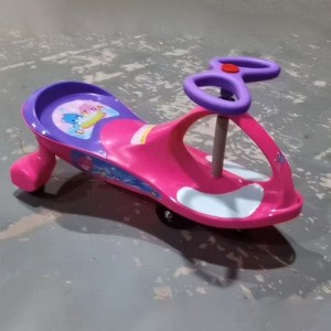 塑料轻型车儿童秋千儿童跷跷板扭摆摇摆车儿童扭扭车塑料玩具车