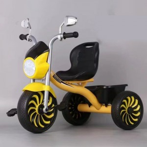 儿童新型3轮三轮车2-4岁儿童发光户外玩具塑料制成儿童三轮车脚踏车